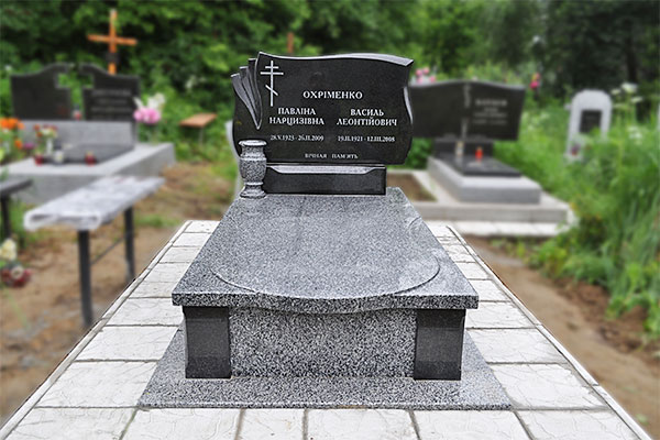 Півторачні пам'ятники з граніту Півторачні пам'ятники з граніту ціни Львів